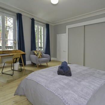 Honoré House - teal room